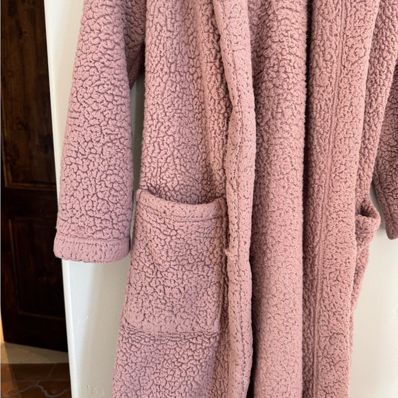 Pottery Barn Teen Sherpa Hooded Robe XS/S | Cozy Plush Teddy Lounge Pink - Picture 3 of 7